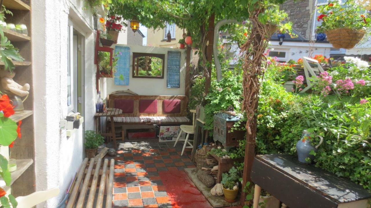 Hamilton Lodge - Cottage sleeps 8 Fishguard Eksteriør bilde